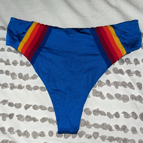 aviator nation sample high waisted bikini bottoms - Picture 3 of 4